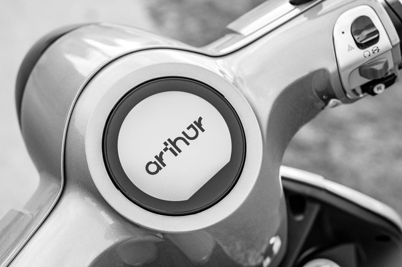 MY25 Arthur 7 LR Performance, Scarlet Red