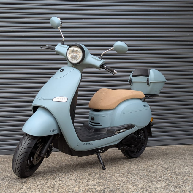 MY22 Arthur 2X (Dual Powerpack) Moon Blue, pre-loved
