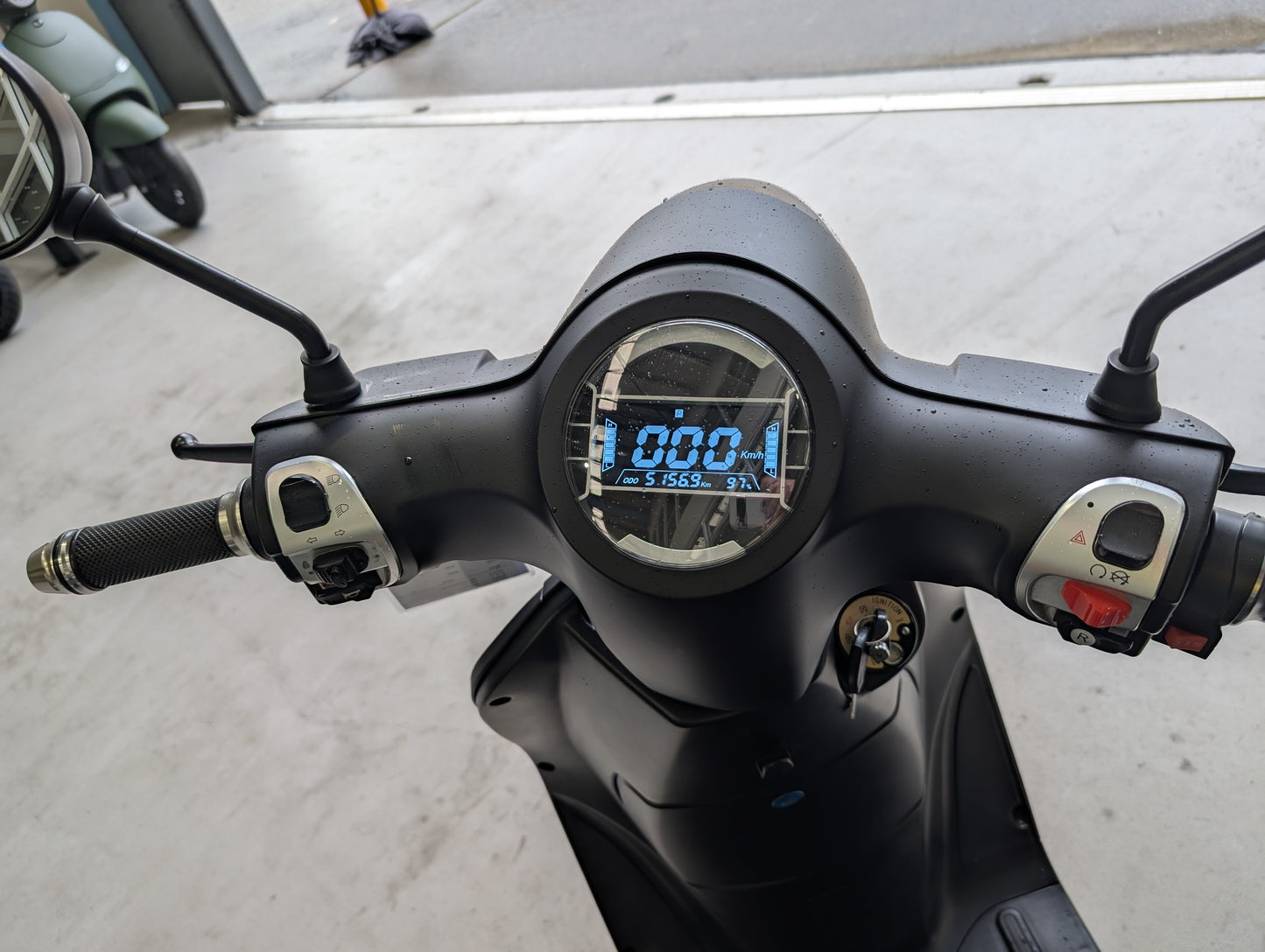 2023 Arthur 6 Performance, Matte Black, Pre-loved