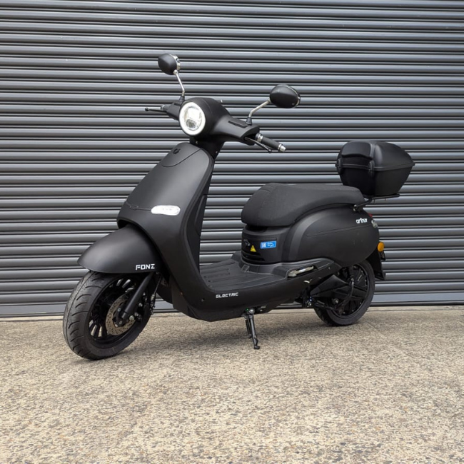 MY22 Arthur 1 Matte Black, Display model