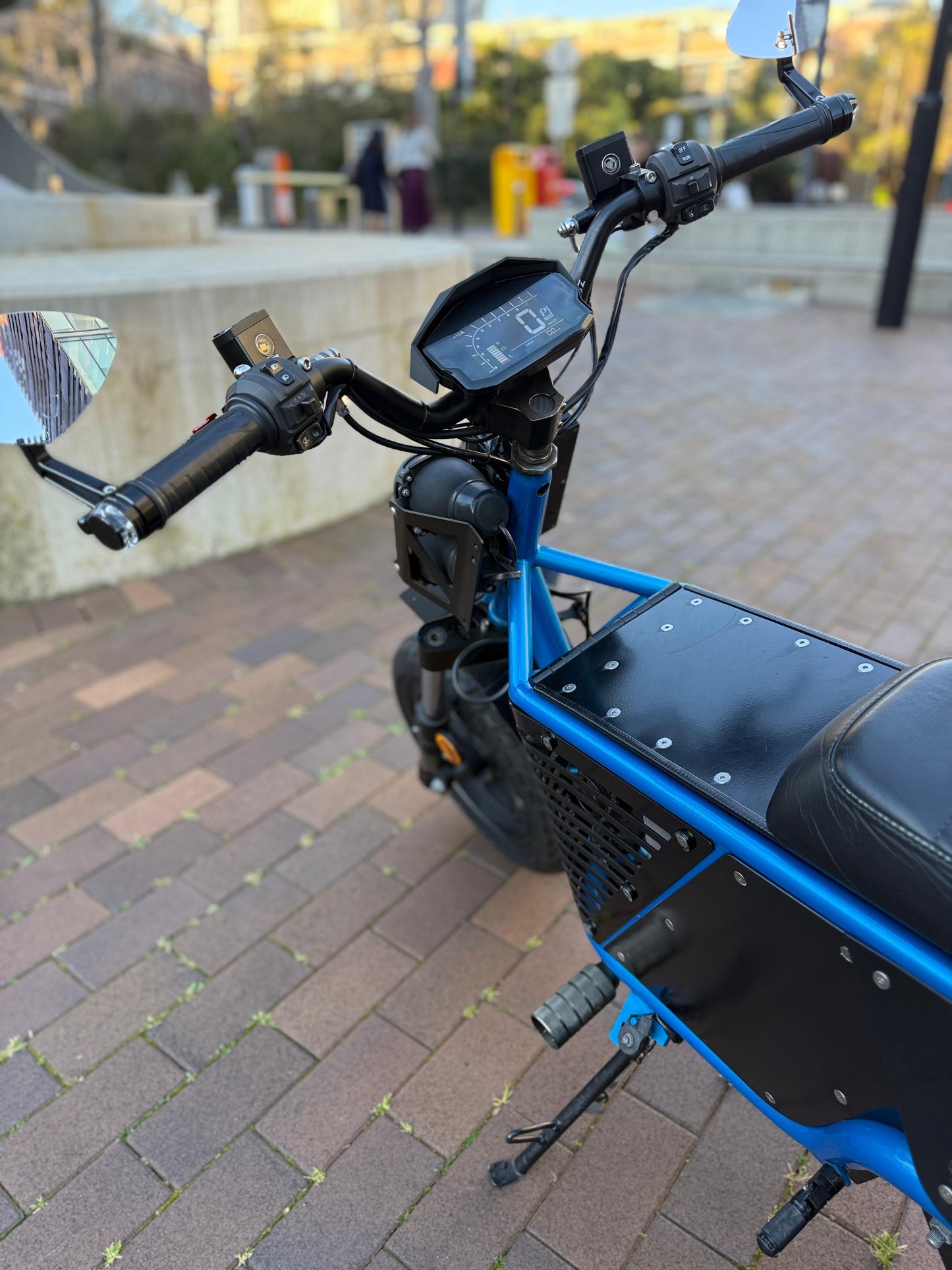 MY20 NKDs Metallic Blue, pre-loved