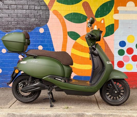 MY22 Arthur 3, Racer Green