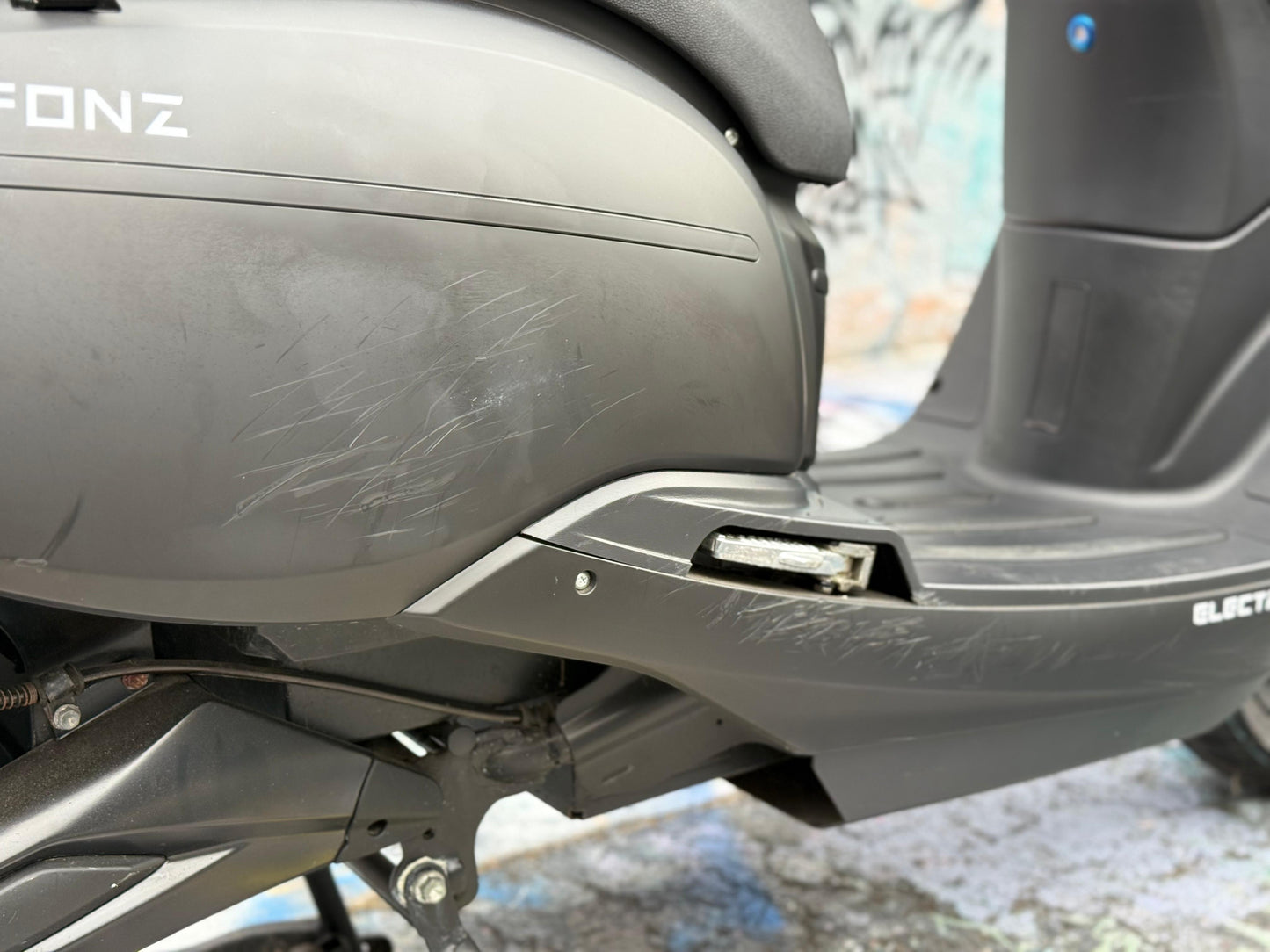 MY23 Arthur 2, Matte Black, Pre-loved