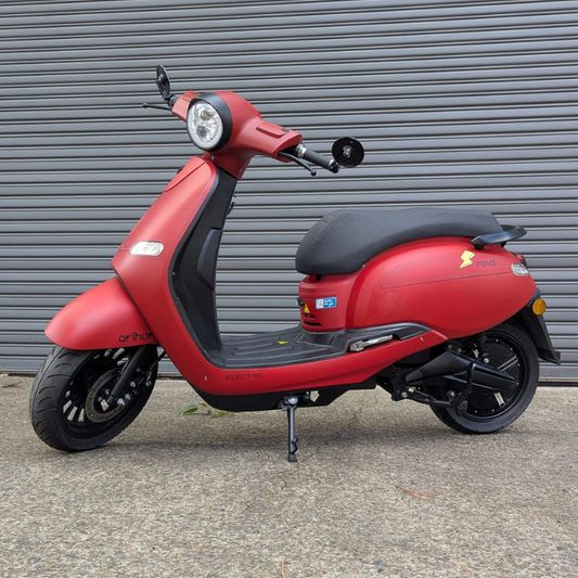 MY20 Arthur 1 Scarlet Red, Display model