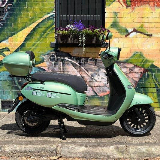 MY25 Arthur 7 Performance, Cuban Green (Demo)