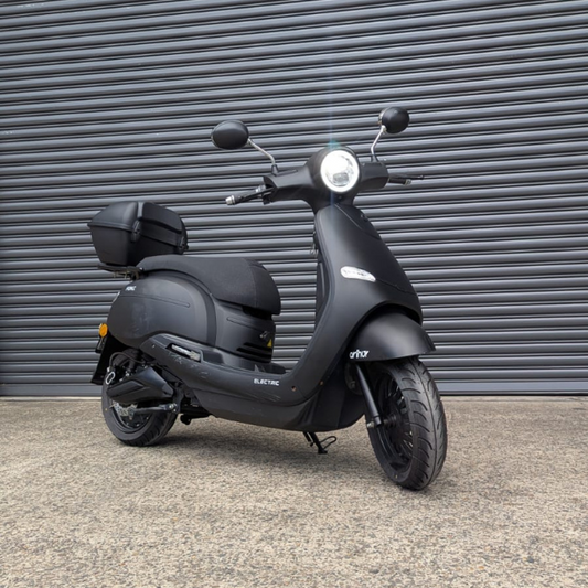 MY23 Arthur 2 Matte Black, pre-loved