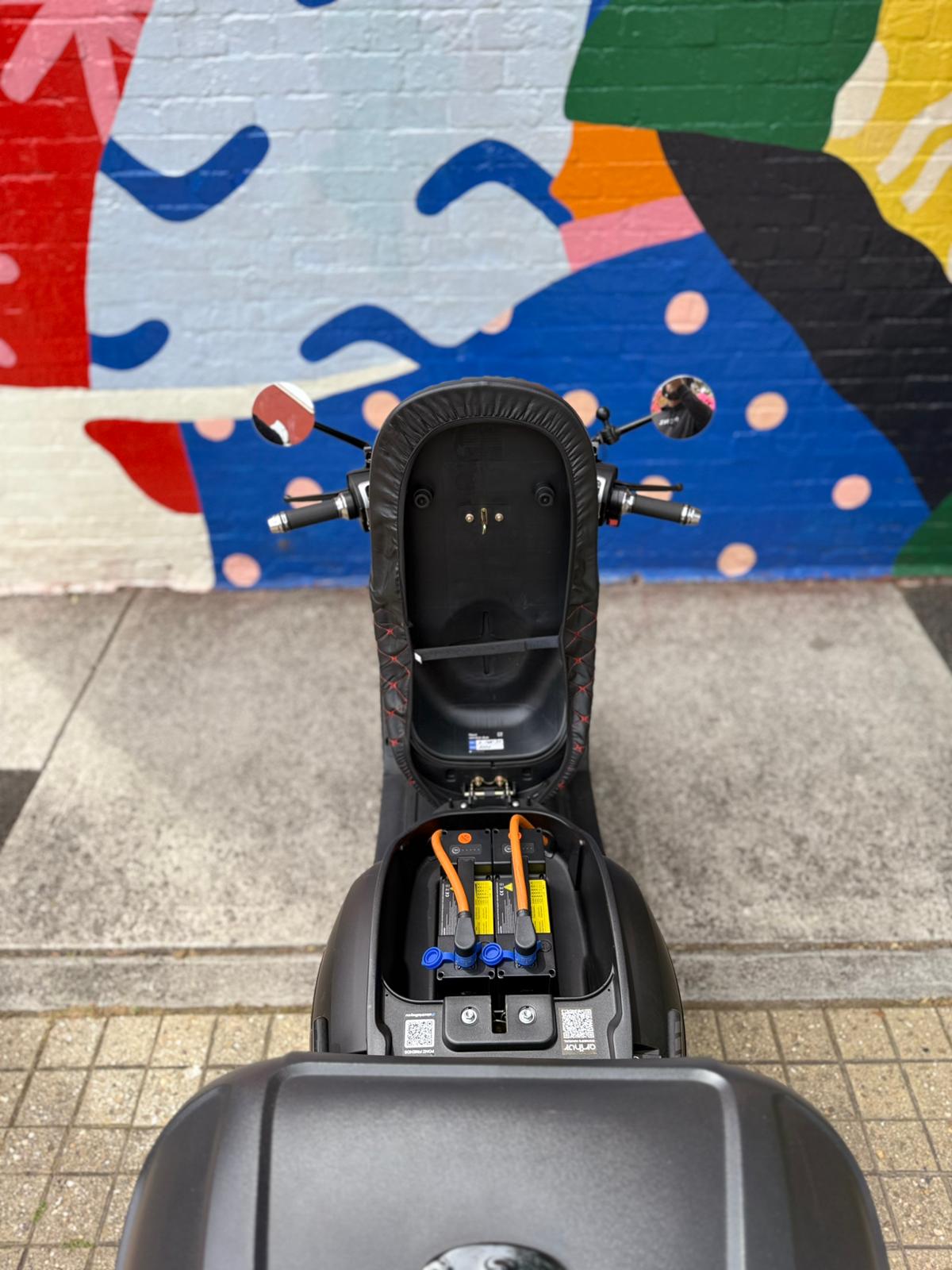 MY23 Arthur 6 Performance, Matte Black, Pre-loved