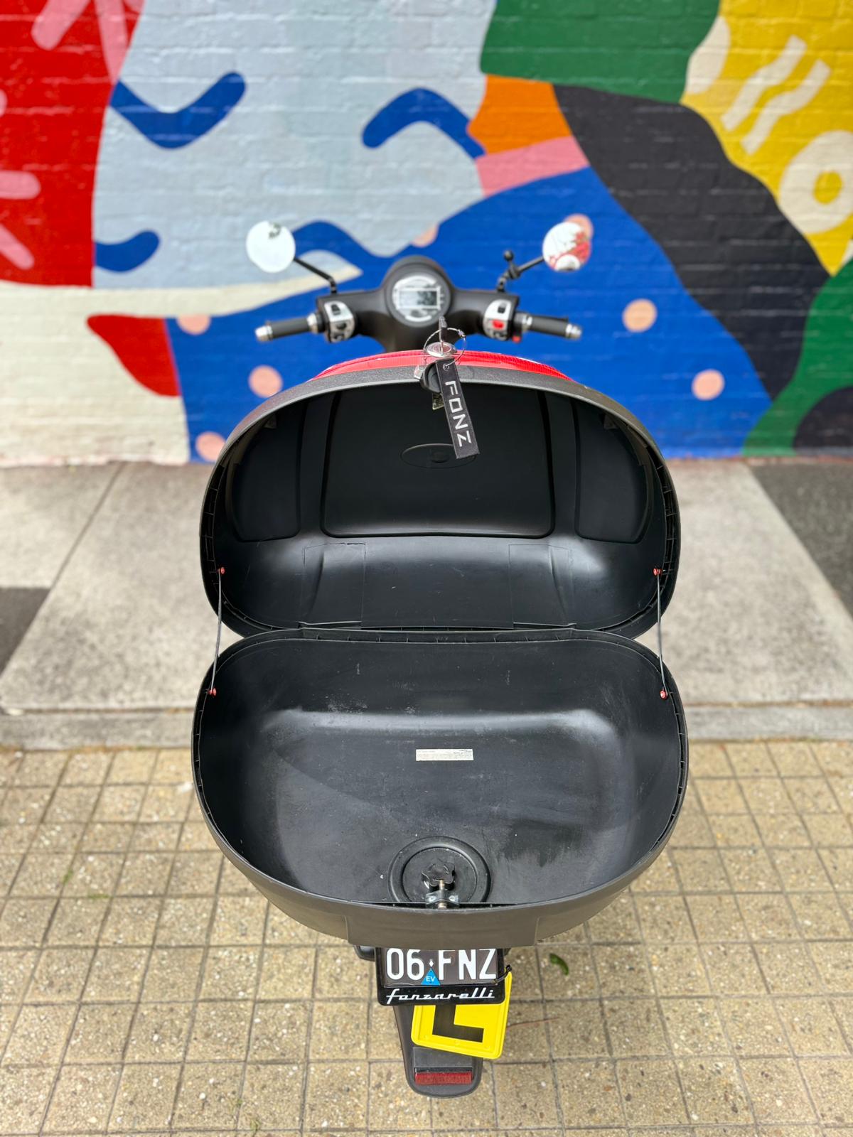 MY23 Arthur 6 Performance, Matte Black, Pre-loved