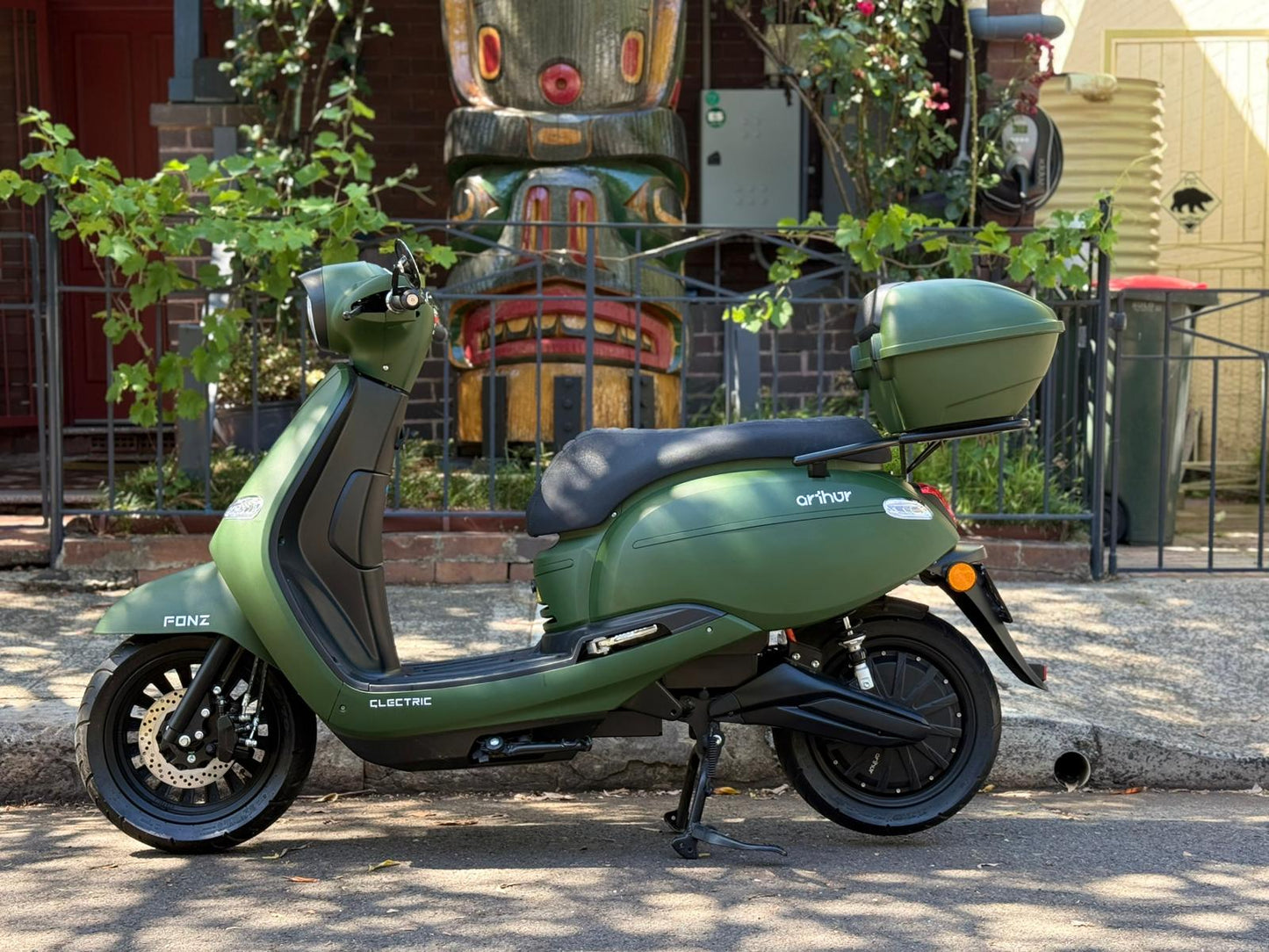 MY22 Arthur 2, Racer Green, Pre-loved