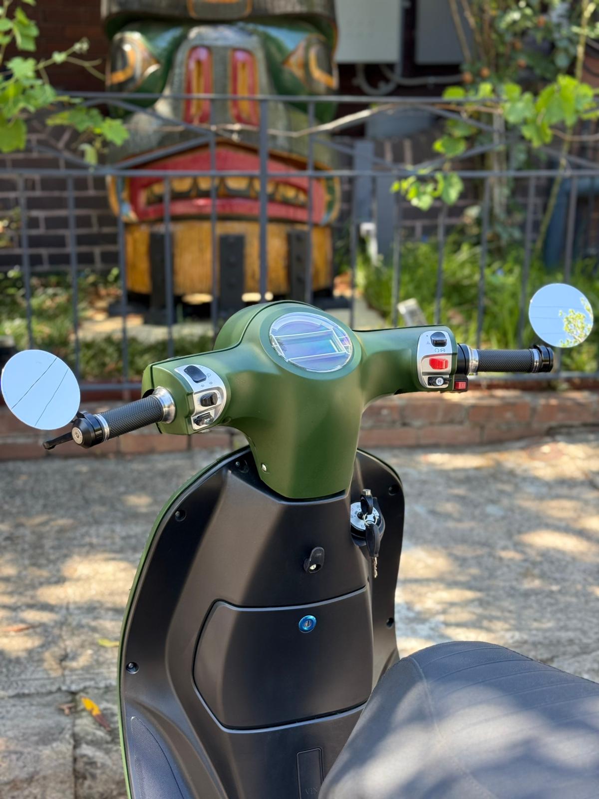 MY22 Arthur 2, Racer Green, Pre-loved