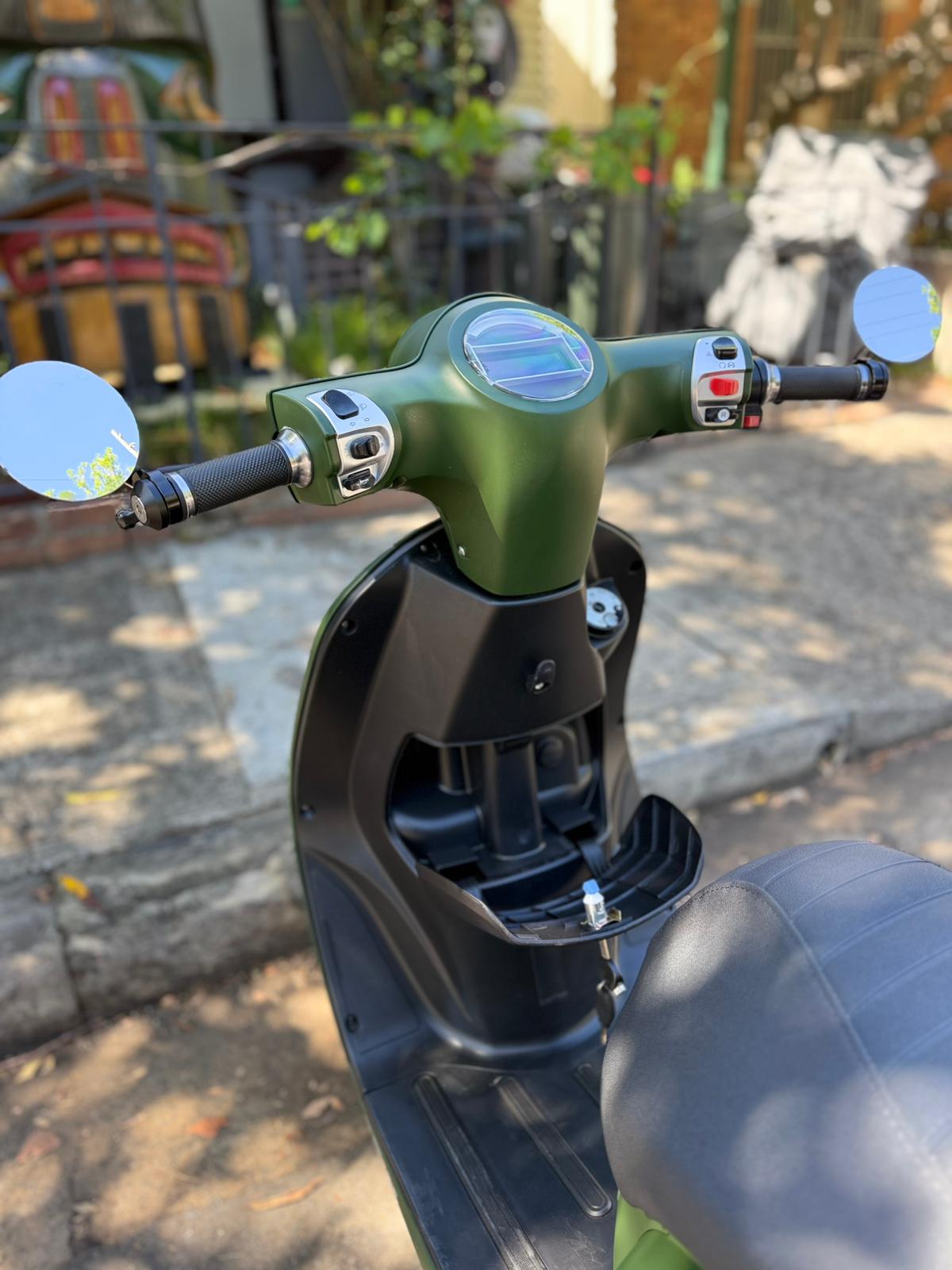 MY22 Arthur 2, Racer Green, Pre-loved