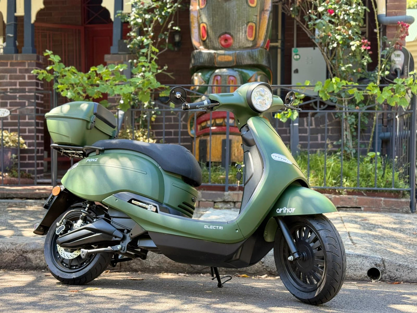 MY22 Arthur 2, Racer Green, Pre-loved