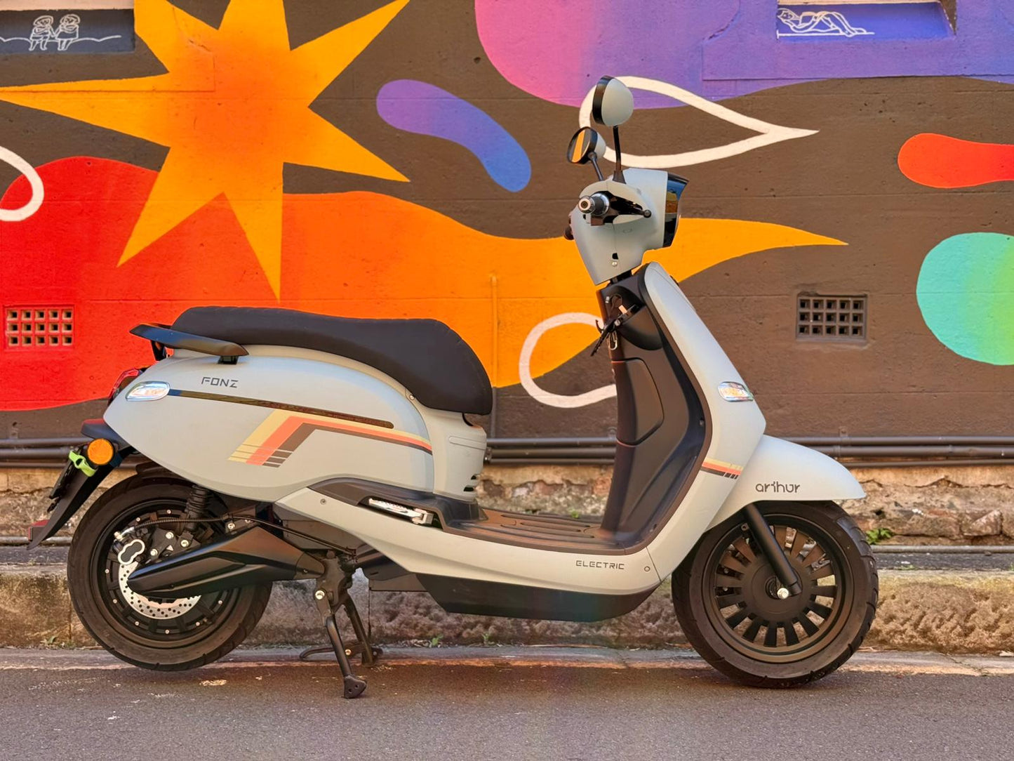 MY23 Arthur 6 Performance, Moon Blue